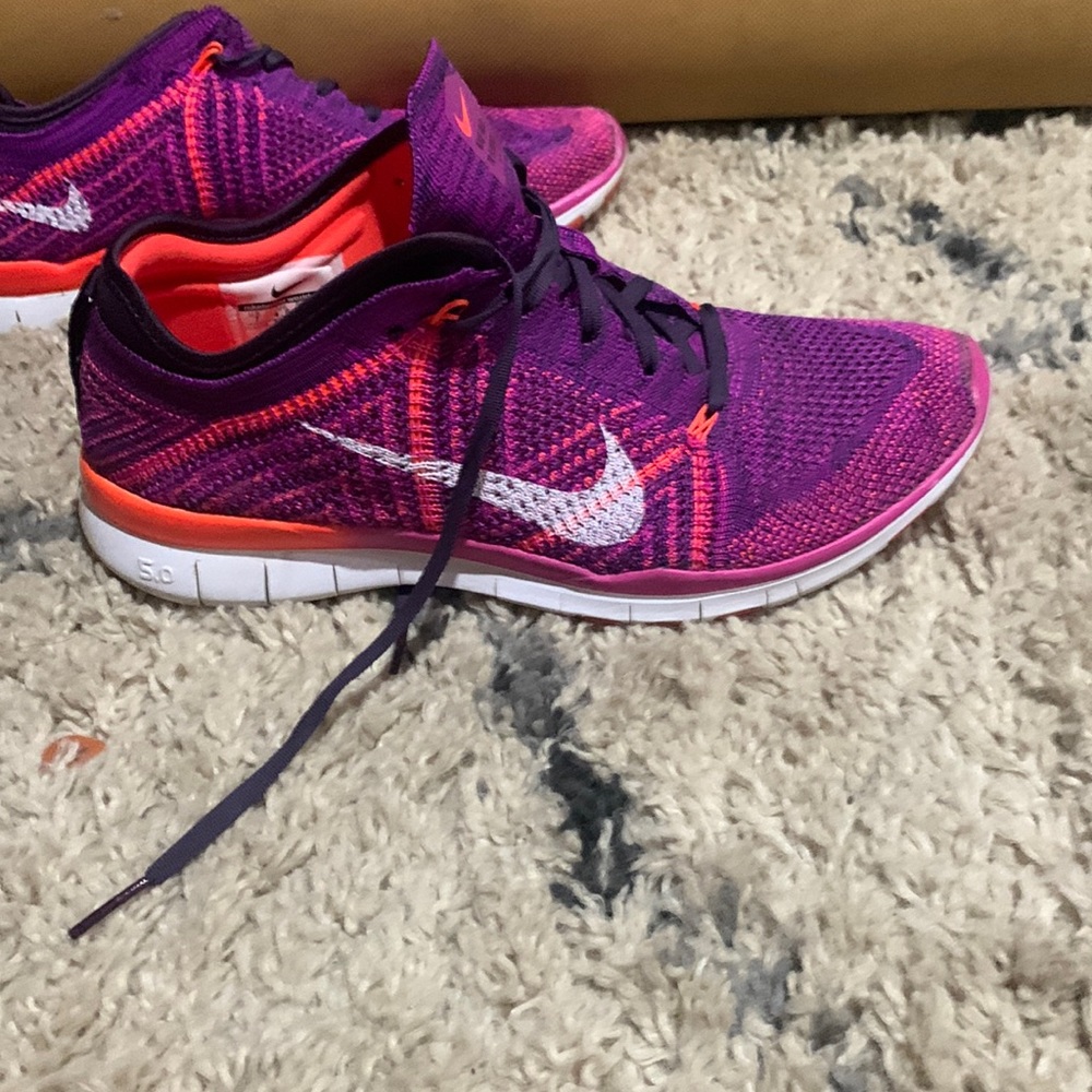 SiE 7 purple running shoes Nike free 5.0